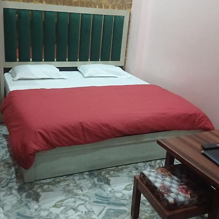 Paradise Home Stay Rāni Pokhri Zewnętrze zdjęcie