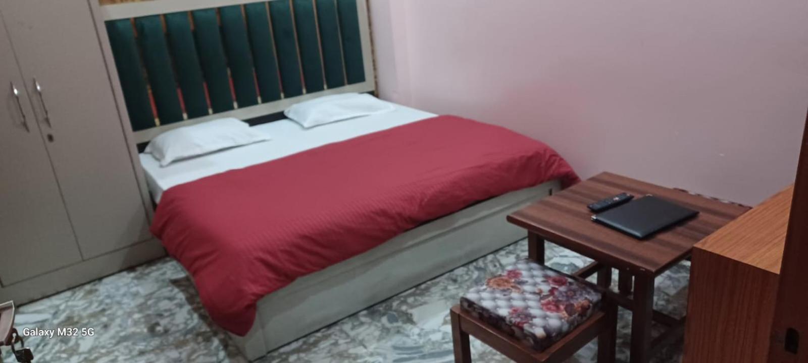 Paradise Home Stay Rāni Pokhri Zewnętrze zdjęcie